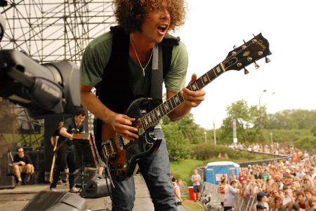 lolla12_wolfmother.jpg